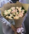Букет кустовых роз 7шт.